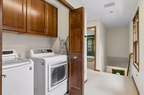 484 Laurel Avenue Saint Paul MN 55102