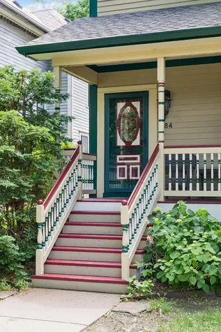 484 Laurel Avenue Saint Paul MN 55102
