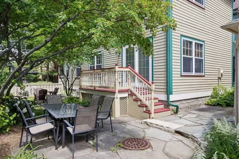 484 Laurel Avenue Saint Paul MN 55102
