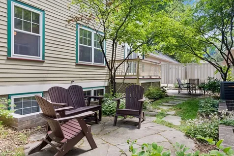 484 Laurel Avenue Saint Paul MN 55102