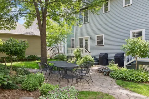 484 Laurel Avenue Saint Paul MN 55102
