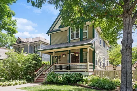 484 Laurel Avenue Saint Paul MN 55102