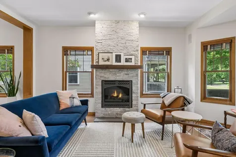 484 Laurel Avenue Saint Paul MN 55102