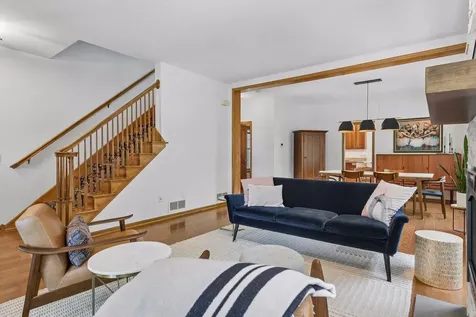 484 Laurel Avenue Saint Paul MN 55102