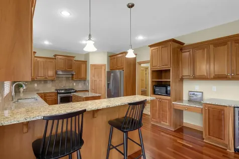 10721 Mccool Drive W Burnsville MN 55337