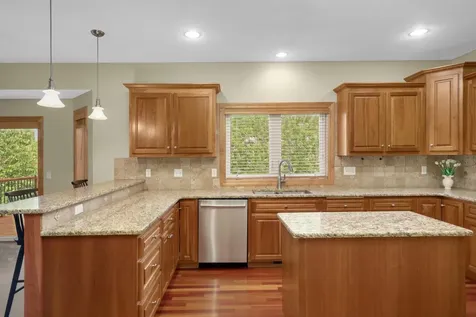 10721 Mccool Drive W Burnsville MN 55337