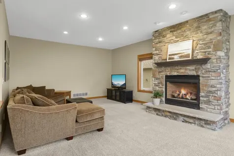10721 Mccool Drive W Burnsville MN 55337