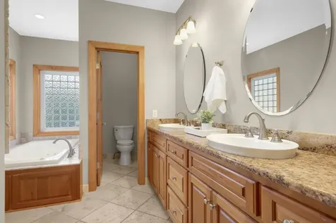 10721 Mccool Drive W Burnsville MN 55337