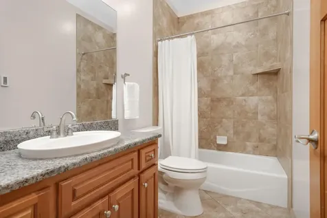 10721 Mccool Drive W Burnsville MN 55337
