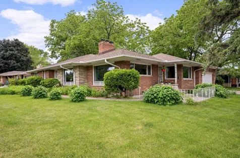 1495 County Road B2 W Roseville MN 55113