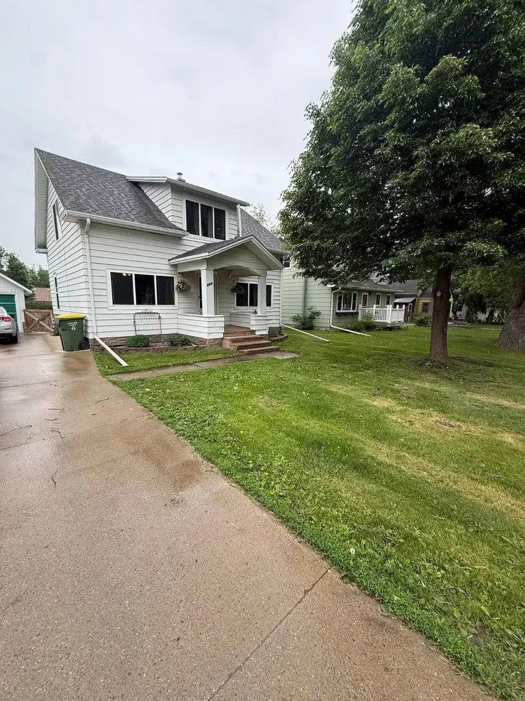 825 7th Street SW Pipestone MN 56164