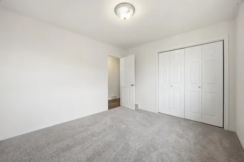 2506 Fulton Loop S Fargo ND 58104