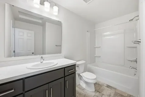 2506 Fulton Loop S Fargo ND 58104