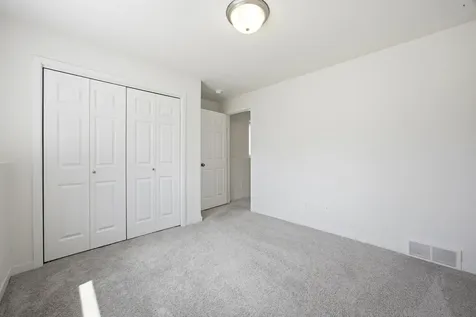 2506 Fulton Loop S Fargo ND 58104