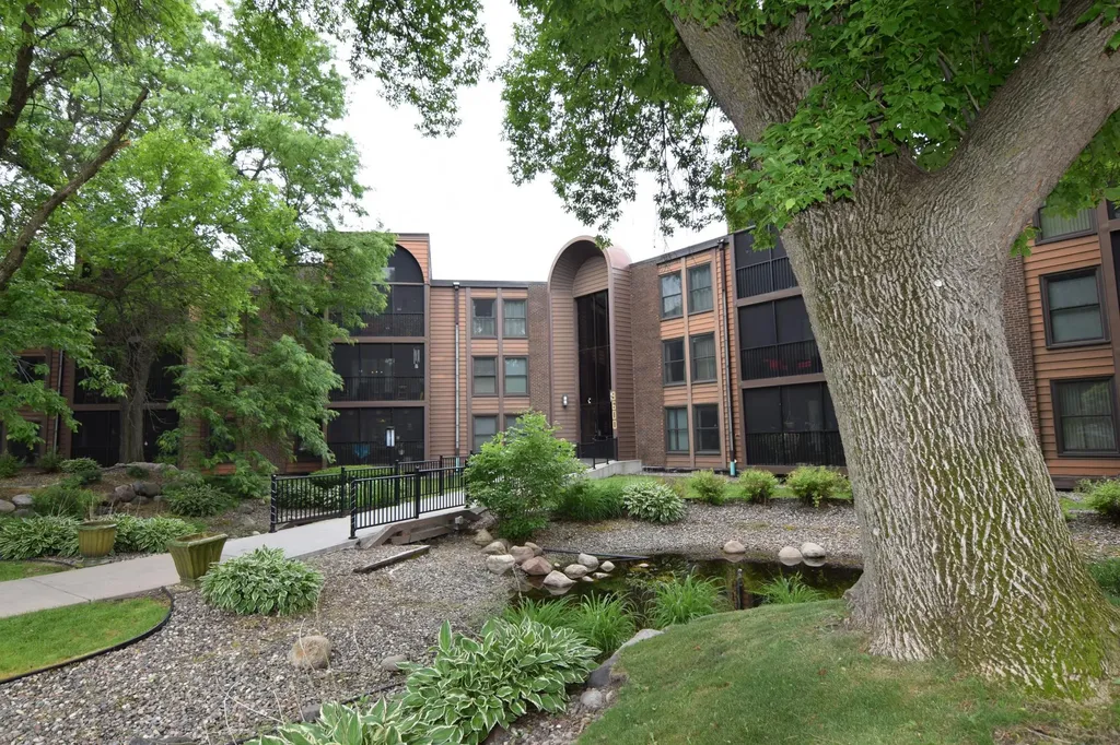 9600 Portland Avenue S Bloomington MN 55420