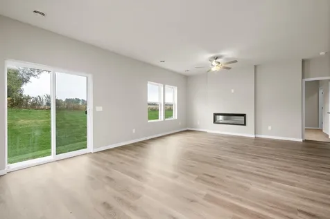 919 Sycamore Place N Cambridge MN 55008