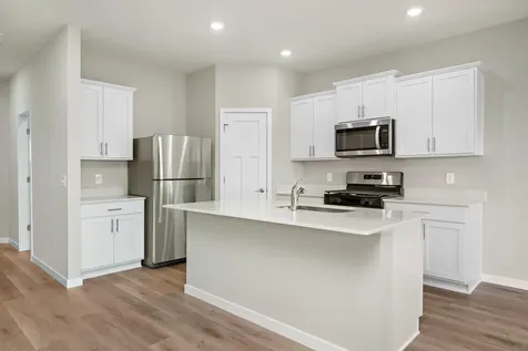 919 Sycamore Place N Cambridge MN 55008