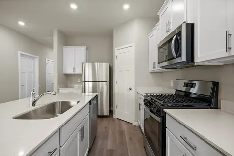 919 Sycamore Place N Cambridge MN 55008