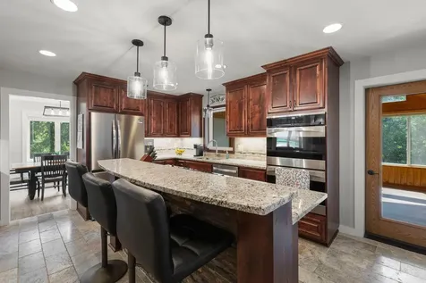8204 Horizon Drive Shakopee MN 55379