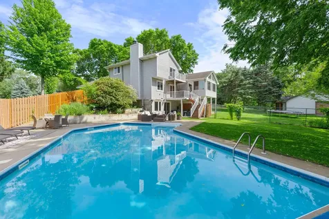 8204 Horizon Drive Shakopee MN 55379