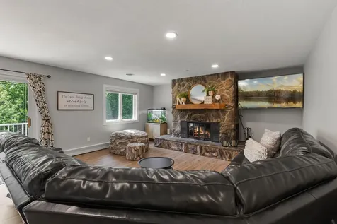 8204 Horizon Drive Shakopee MN 55379