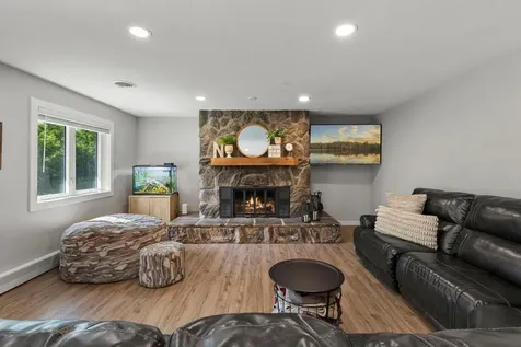 8204 Horizon Drive Shakopee MN 55379