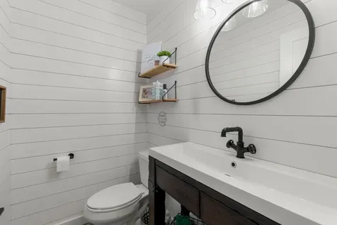 8204 Horizon Drive Shakopee MN 55379