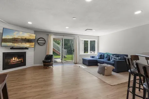 8204 Horizon Drive Shakopee MN 55379
