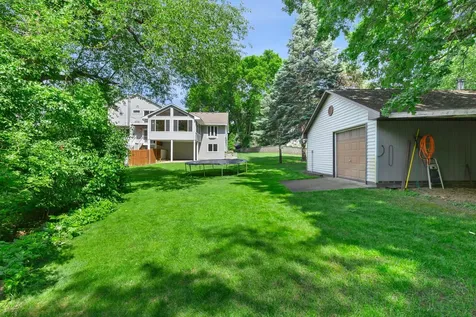 8204 Horizon Drive Shakopee MN 55379