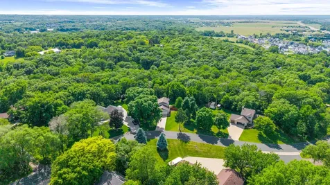 8204 Horizon Drive Shakopee MN 55379