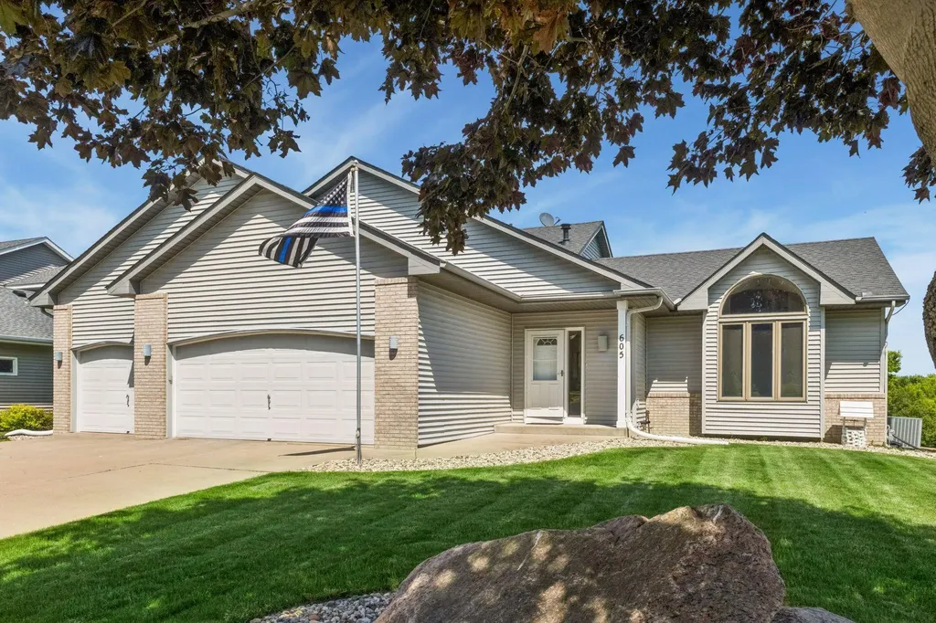 605 Lady Slipper Avenue NE New Prague MN 56071
