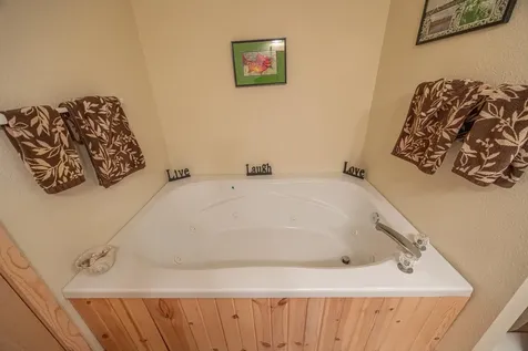 4688 Evergreen Drive NW Hackensack MN 56452