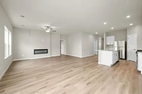 907 Sycamore Place N Cambridge MN 55008