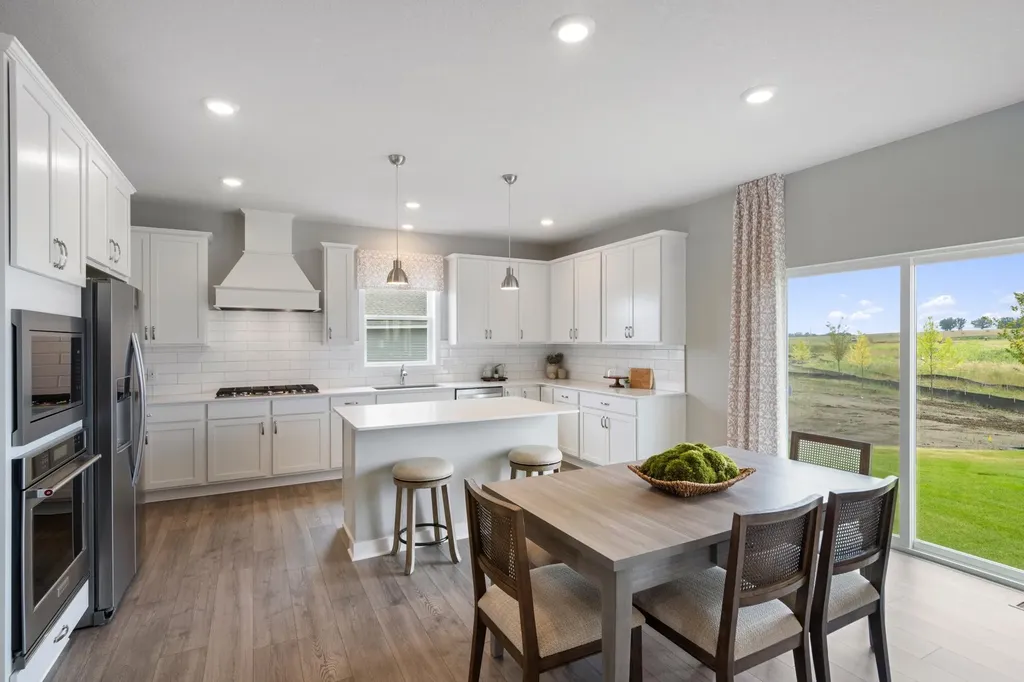 1950 Shady View Court Shakopee MN 55379