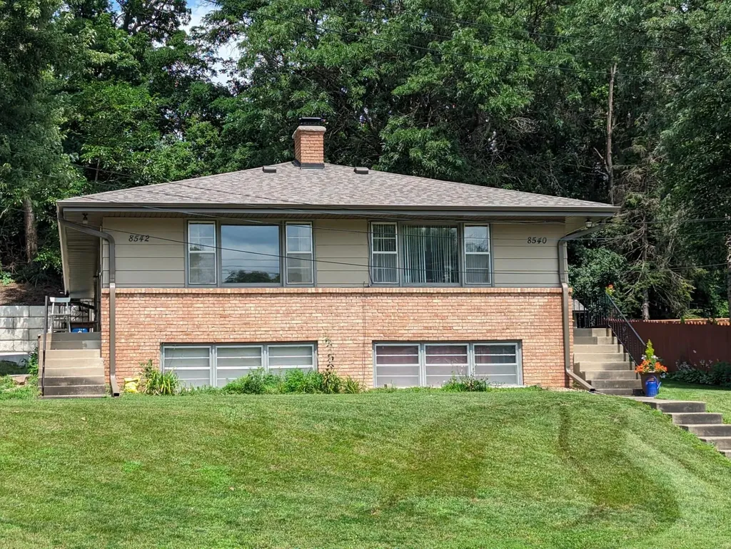 8542 Plymouth Avenue N Minneapolis MN 55427