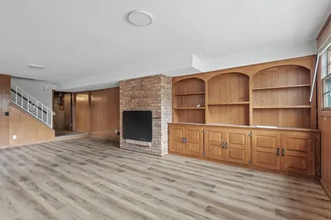 8542 Plymouth Avenue N Minneapolis MN 55427