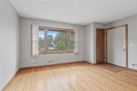 8542 Plymouth Avenue N Minneapolis MN 55427