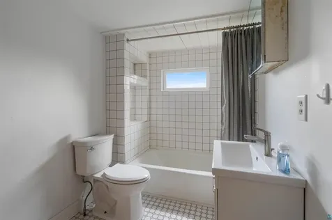 1428 Fern Avenue Duluth MN 55805