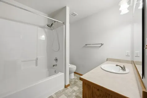 4419 48th Street S Fargo ND 58104