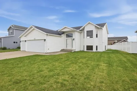 4419 48th Street S Fargo ND 58104