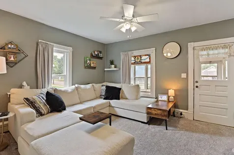 207 W Franklin Street Morristown MN 55052