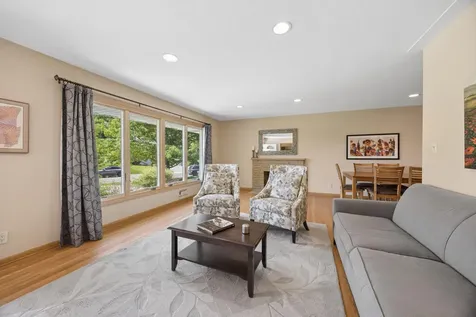 6204 Ashcroft Lane Edina MN 55424