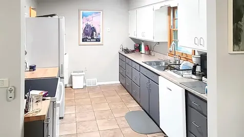 400 Cottage Avenue Hendricks MN 56136