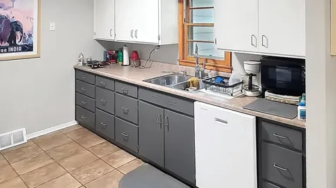 400 Cottage Avenue Hendricks MN 56136