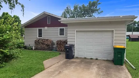 400 Cottage Avenue Hendricks MN 56136