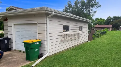 400 Cottage Avenue Hendricks MN 56136