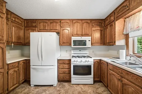 9897 80th Avenue SE Clear Lake MN 55319