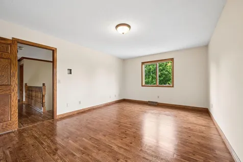 9897 80th Avenue SE Clear Lake MN 55319