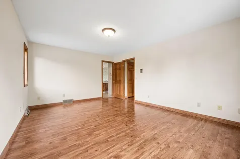 9897 80th Avenue SE Clear Lake MN 55319