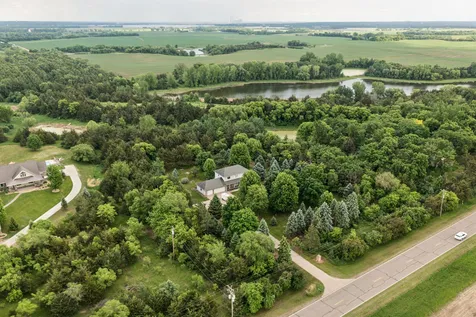9897 80th Avenue SE Clear Lake MN 55319